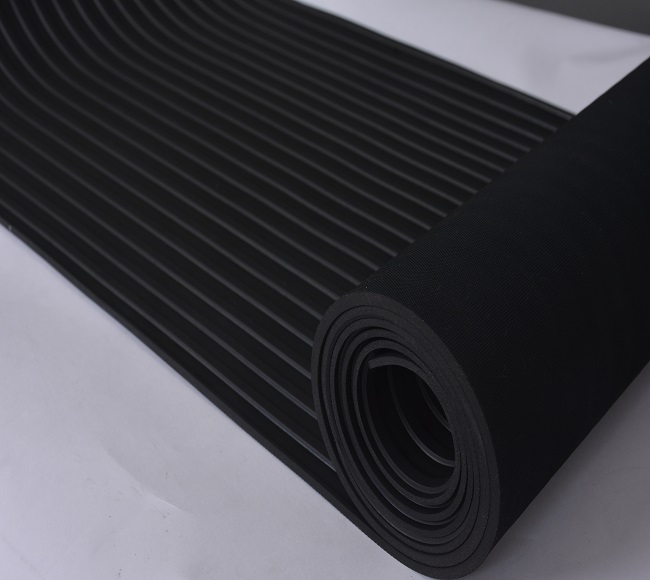 大寬條紋橡膠板